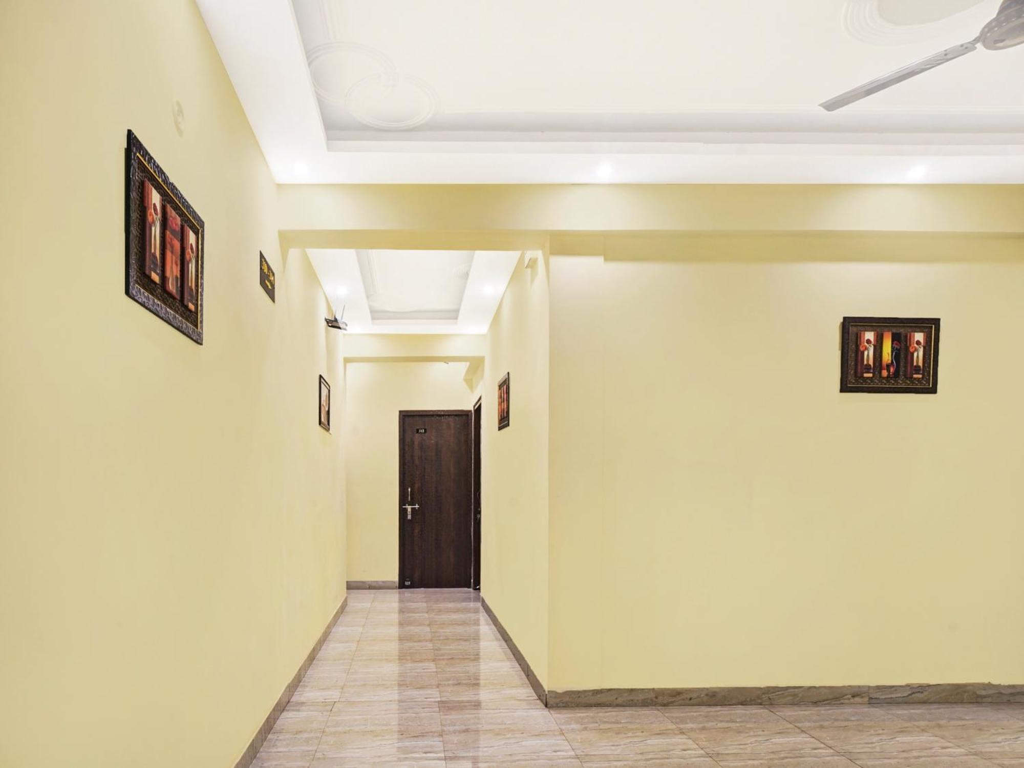 Collection O 47006 Hotel Magadh Palace Danapur Exterior photo